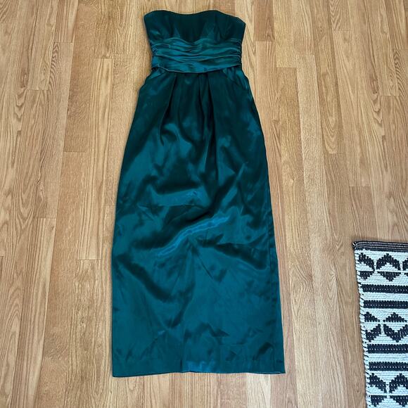 David's Bridal Strapless Slim Charmeuse Gown Emerald Green Dress with Pockets - Picture 1 of 5